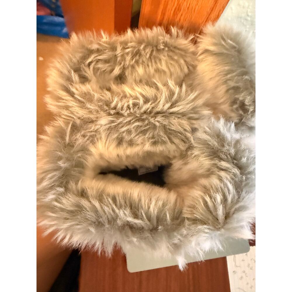Bearpaw Women’s Size 8 - Picture 2 of 6